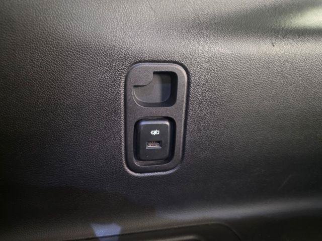 Used 2020 Chevrolet Traverse LT AWD/4WD image 39