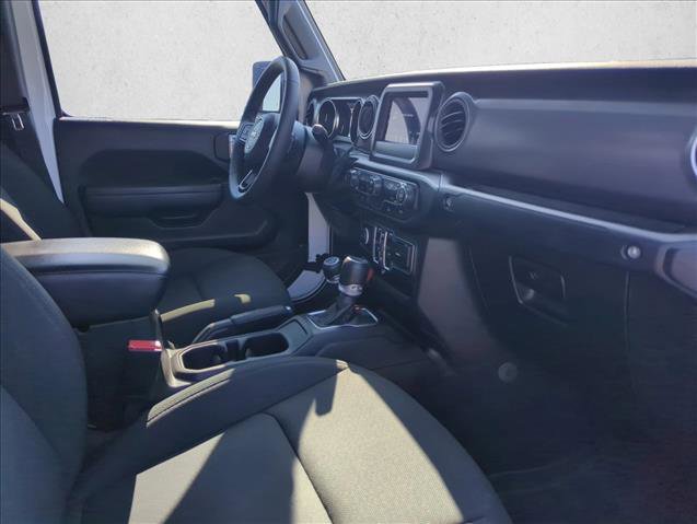 Used 2023 Jeep Gladiator Sport image 25