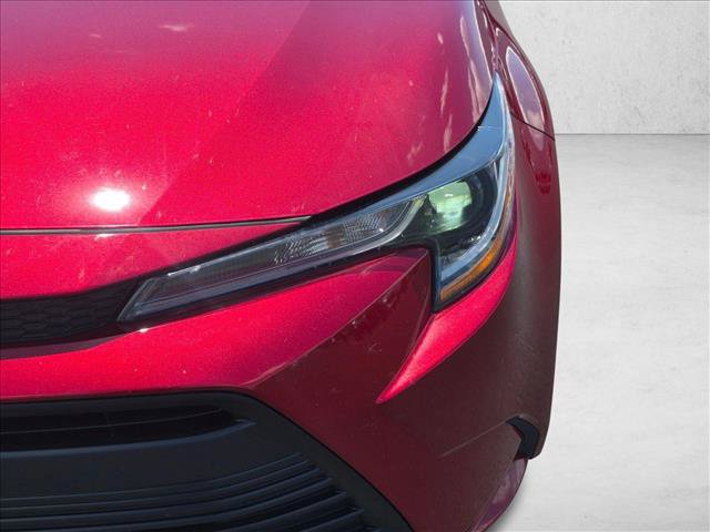 Used 2025 Toyota Corolla LE FWD image 9