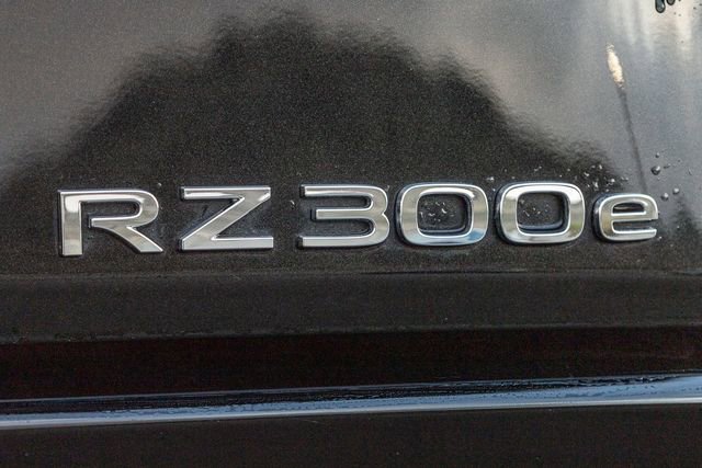 Used 2024 Lexus RZ 300e Premium image 5