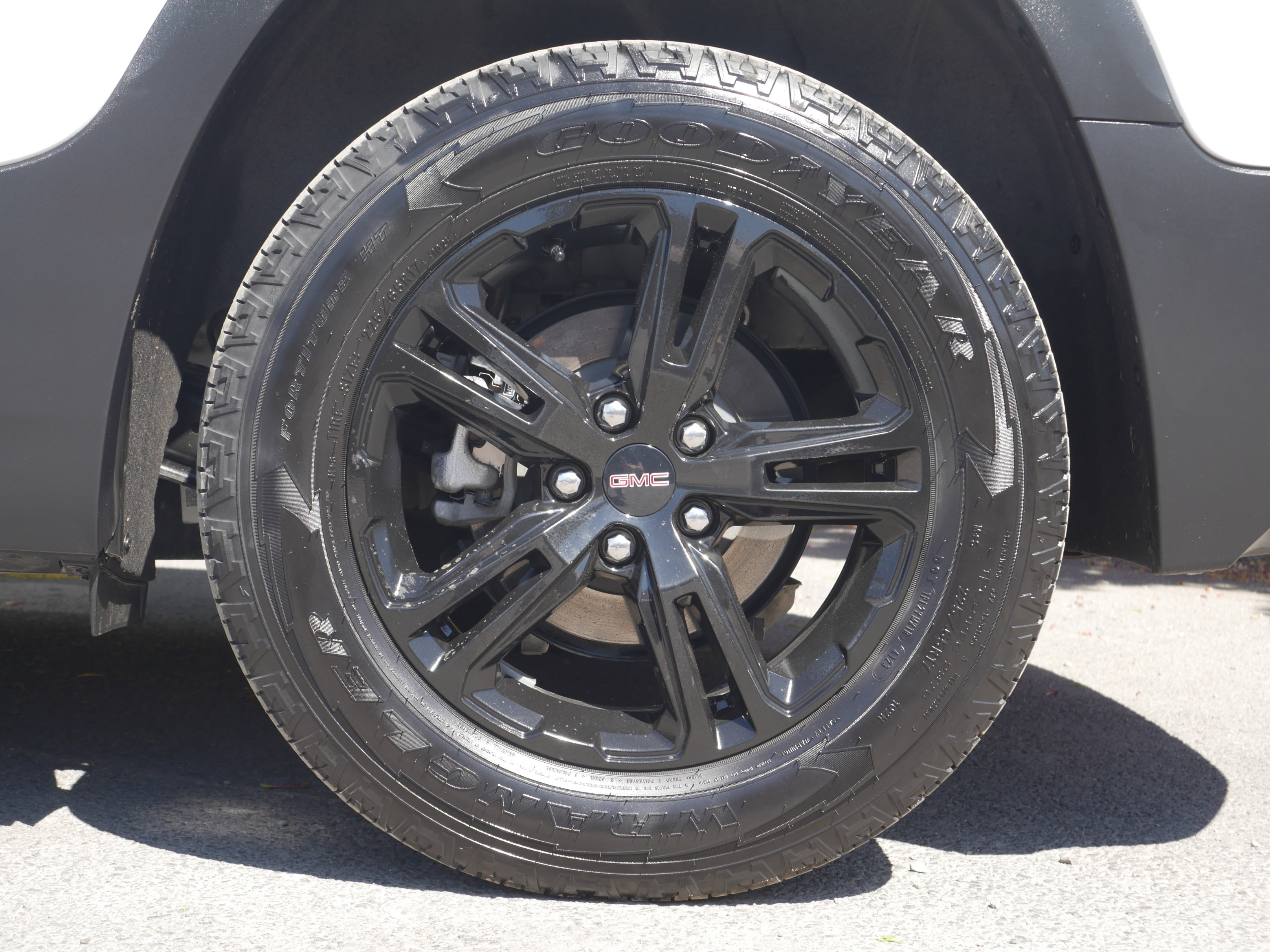Used 2024 GMC Terrain AT4 w/ Infotainment Package II AWD/4WD image 9