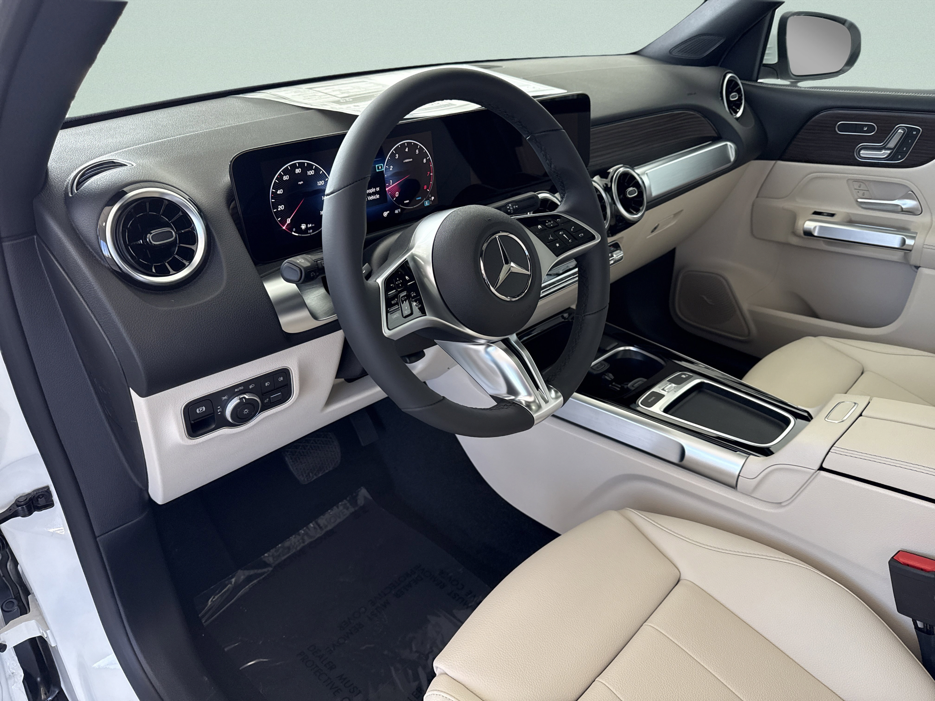 New 2026 Mercedes-Benz GLB 250 image 42