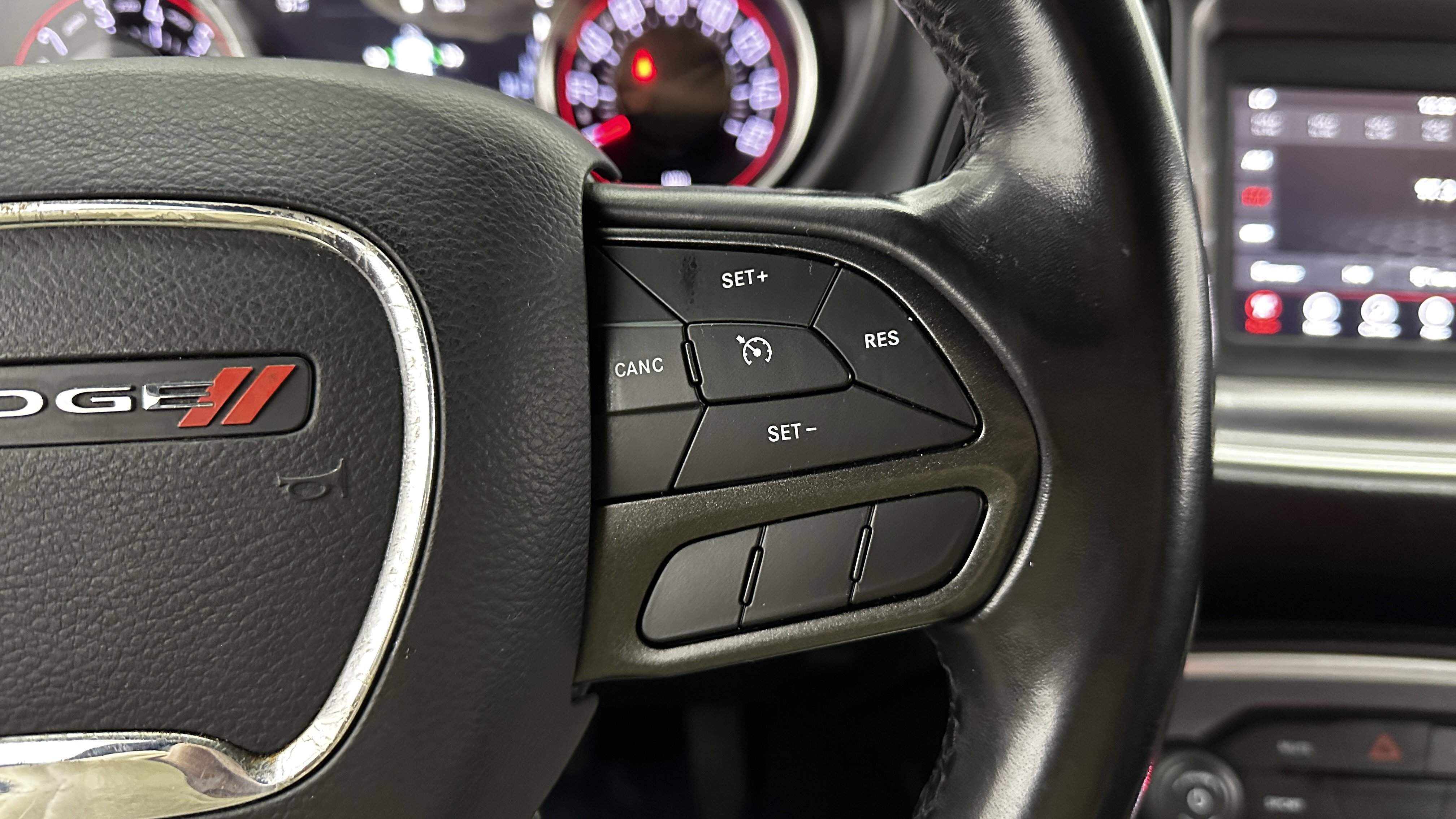 Used 2020 Dodge Challenger SXT RWD image 21