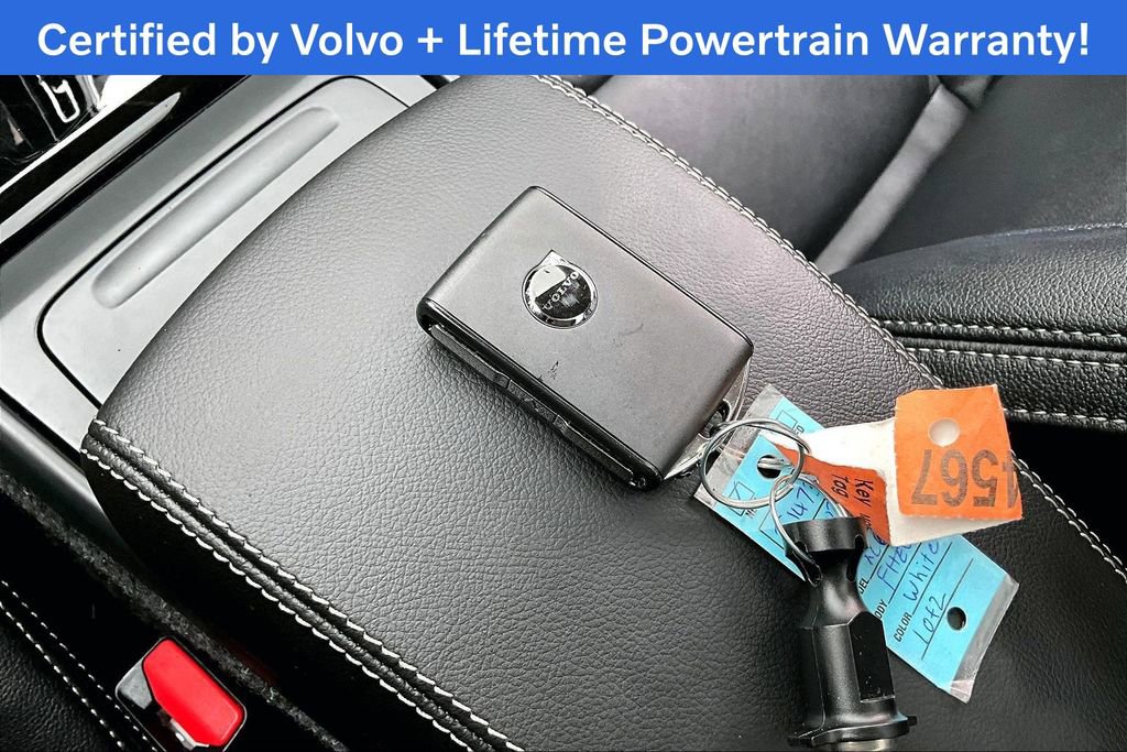 Certified 2026 Volvo XC40 B5 Plus image 14
