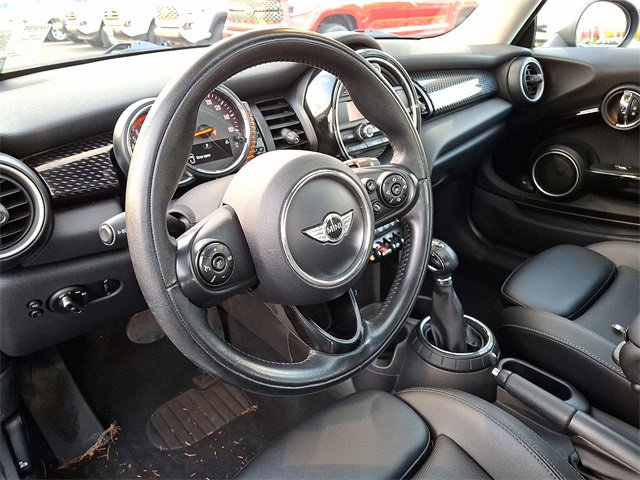 Used 2015 MINI Cooper S image 18