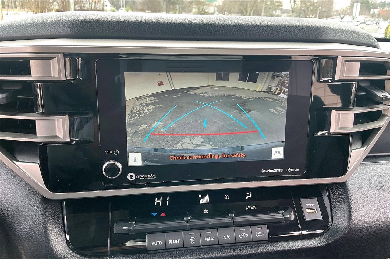 Used 2022 Toyota Tundra SR5 w/ SR5 Convenience Package image 15