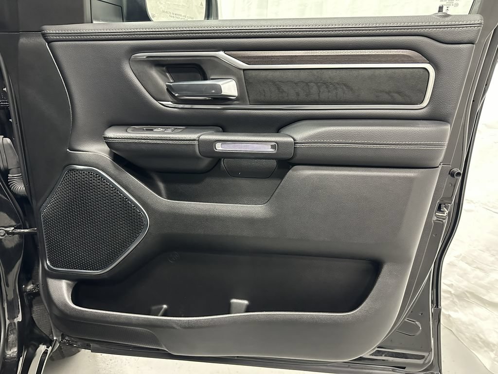 Used 2025 RAM 1500 Laramie AWD/4WD image 50
