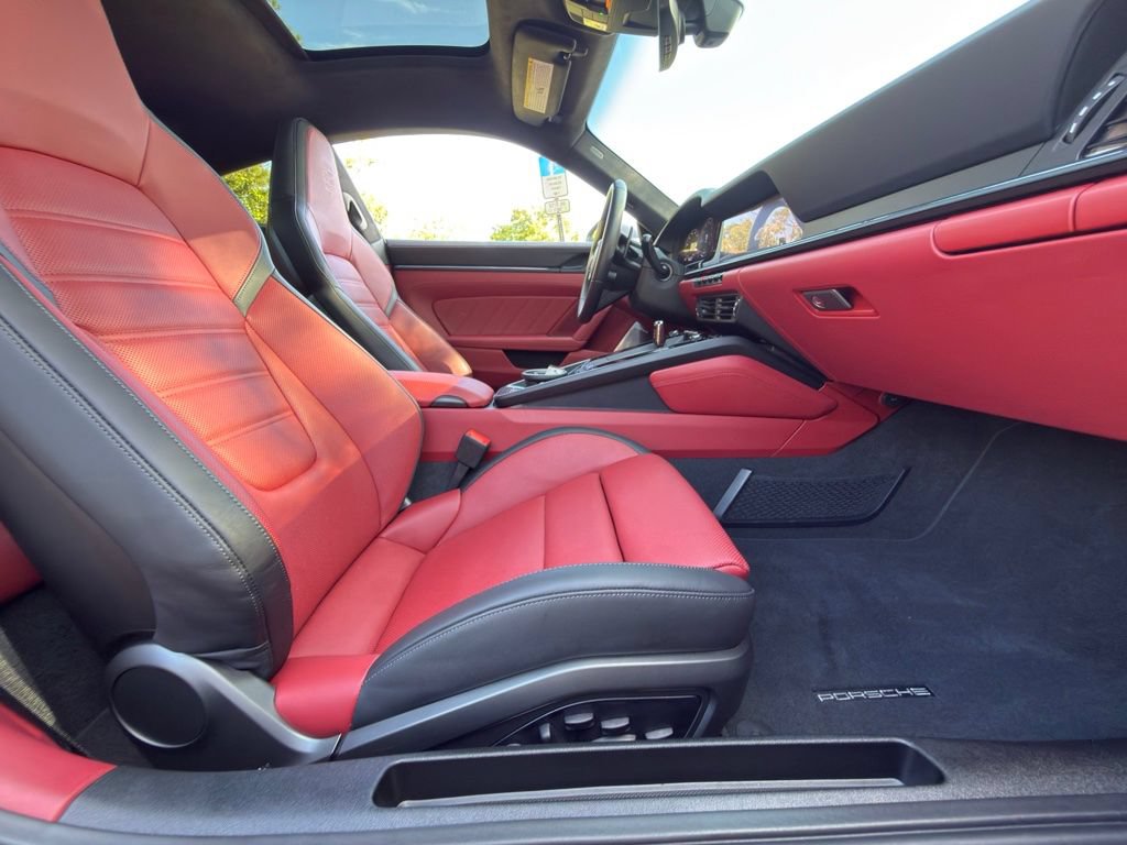 Used 2025 Porsche 911 Carrera 4 GTS AWD/4WD image 42
