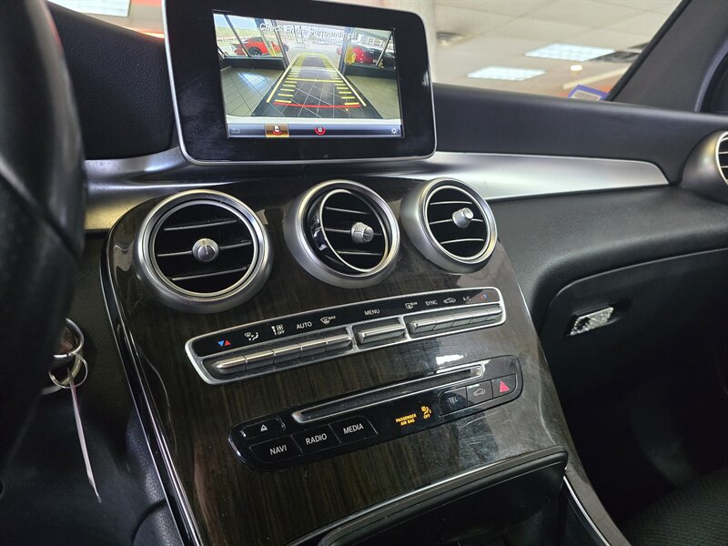 Used 2018 Mercedes-Benz GLC 300 image 21