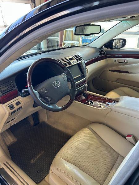 Used 2012 Lexus LS 460 L w/ Executive Class Seating Pkg RWD image 6