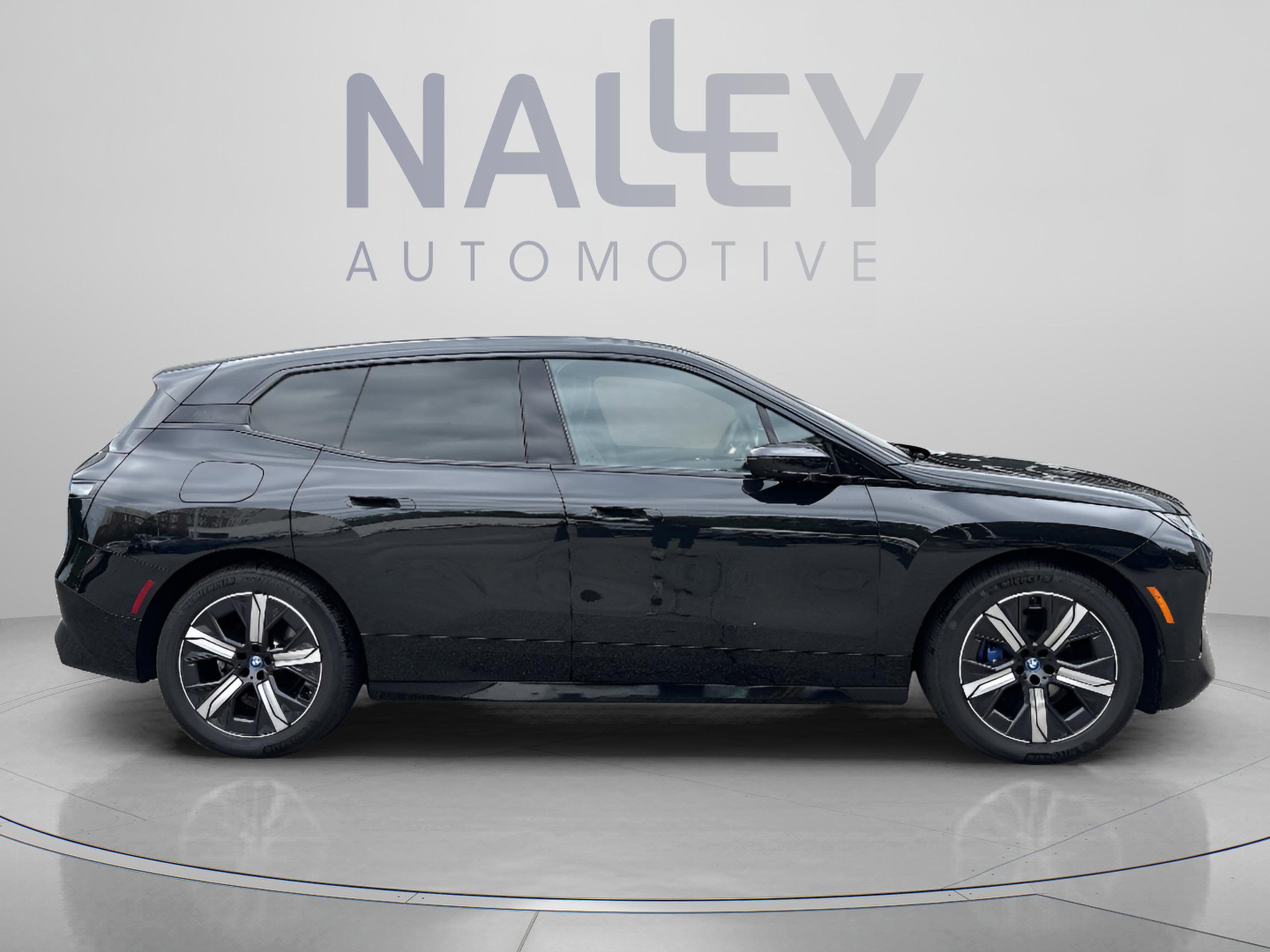 Used 2023 BMW iX M60 w/ Executive Package AWD/4WD image 7
