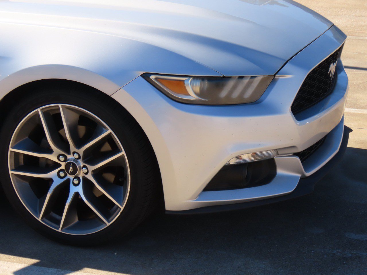 Used 2016 Ford Mustang Premium image 6