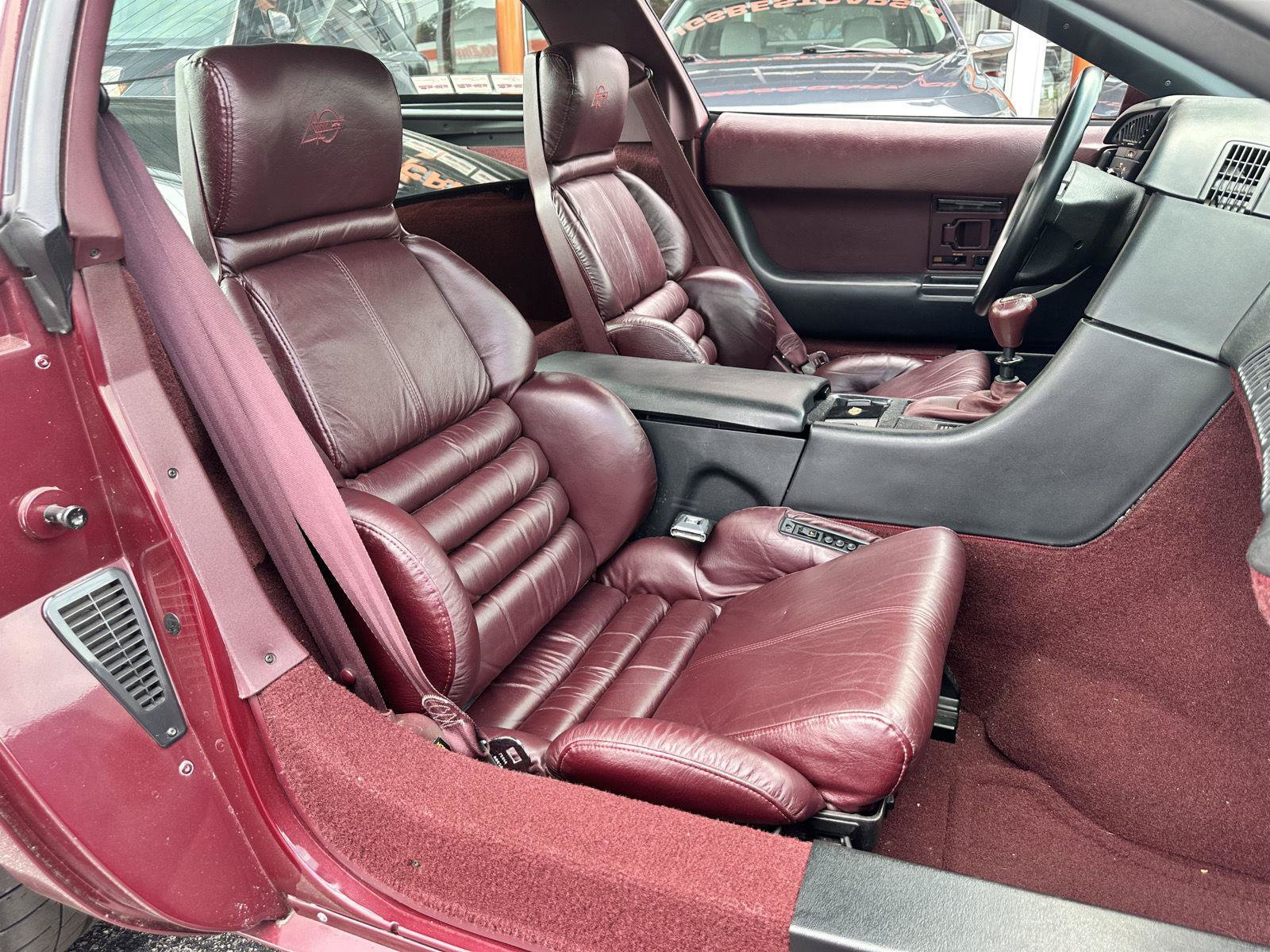 Used 1993 Chevrolet Corvette Coupe RWD image 11