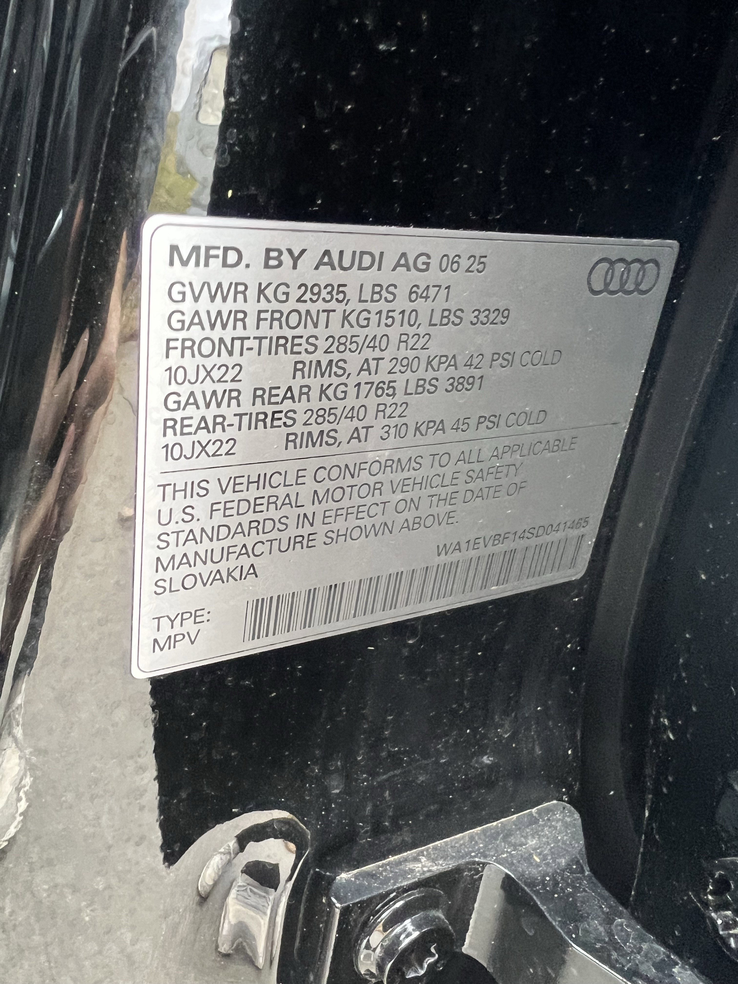 Used 2025 Audi Q8 Premium Plus image 37