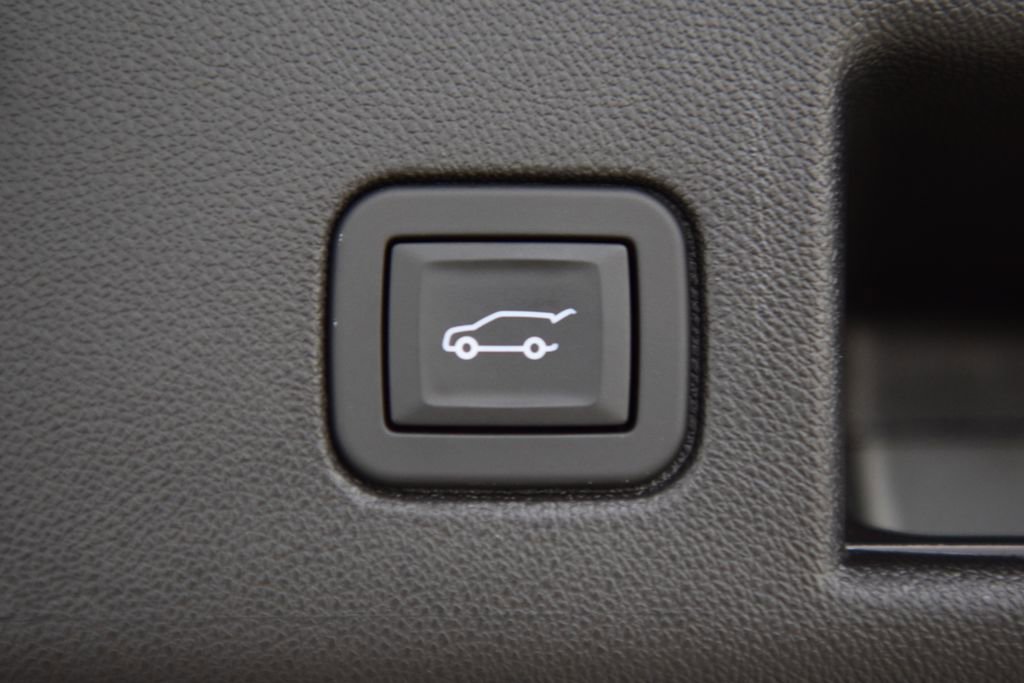 Used 2024 Chevrolet Equinox RS w/ RS Leather Package image 27