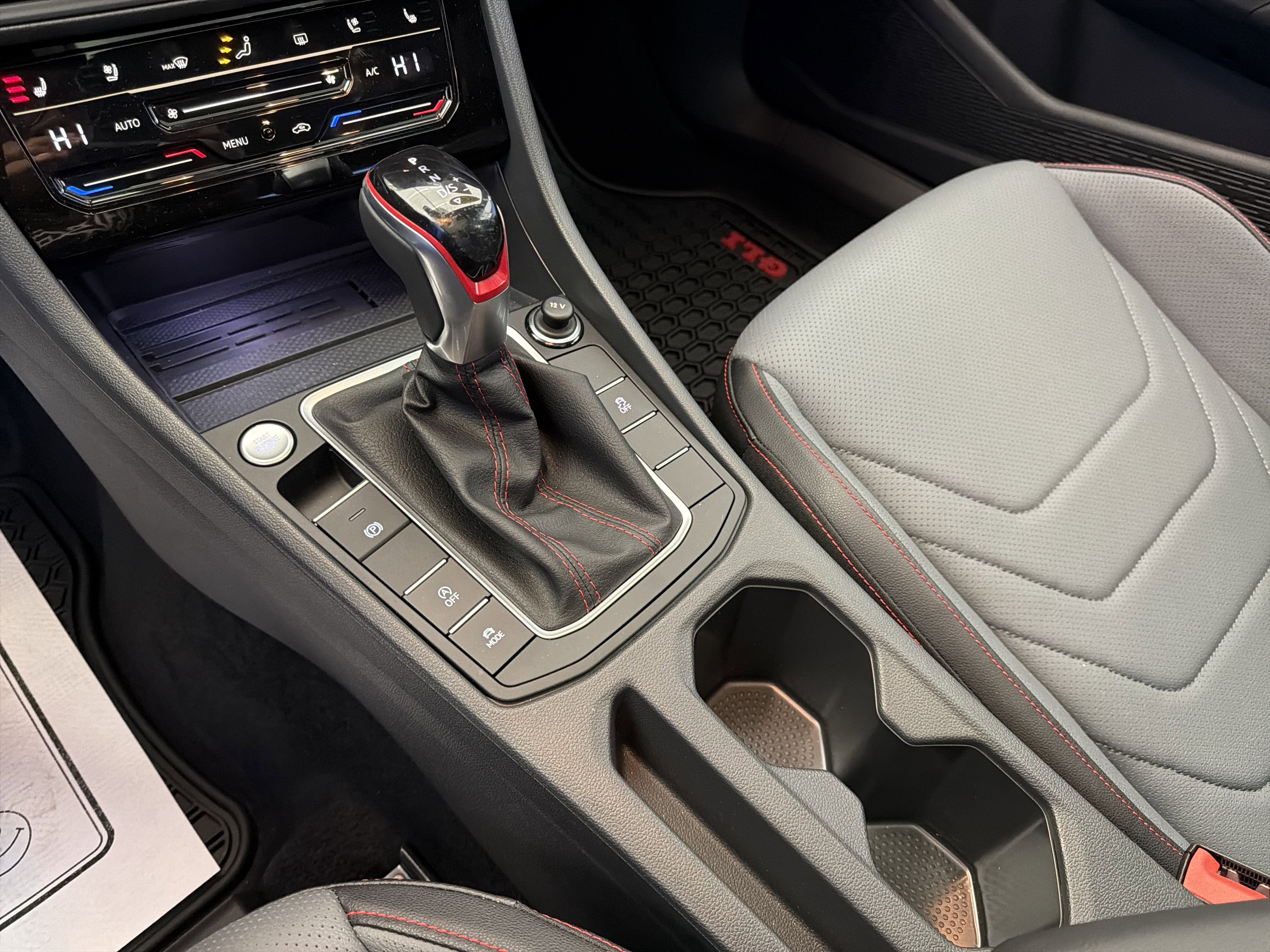 Used 2025 Volkswagen Jetta GLI Autobahn image 23