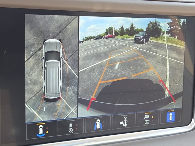 Used 2023 GMC Yukon XL Denali w/ LPO, Floor Liner Package AWD/4WD image 9
