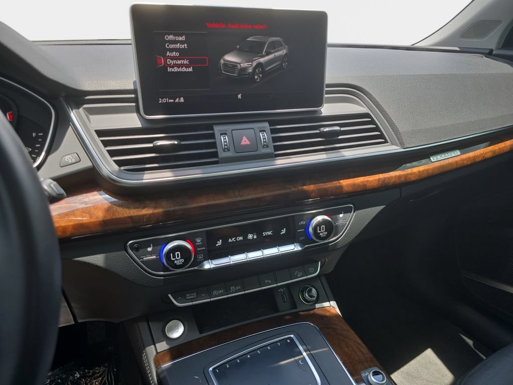 Used 2020 Audi Q5 Premium Plus w/ Premium Plus Package AWD/4WD image 20
