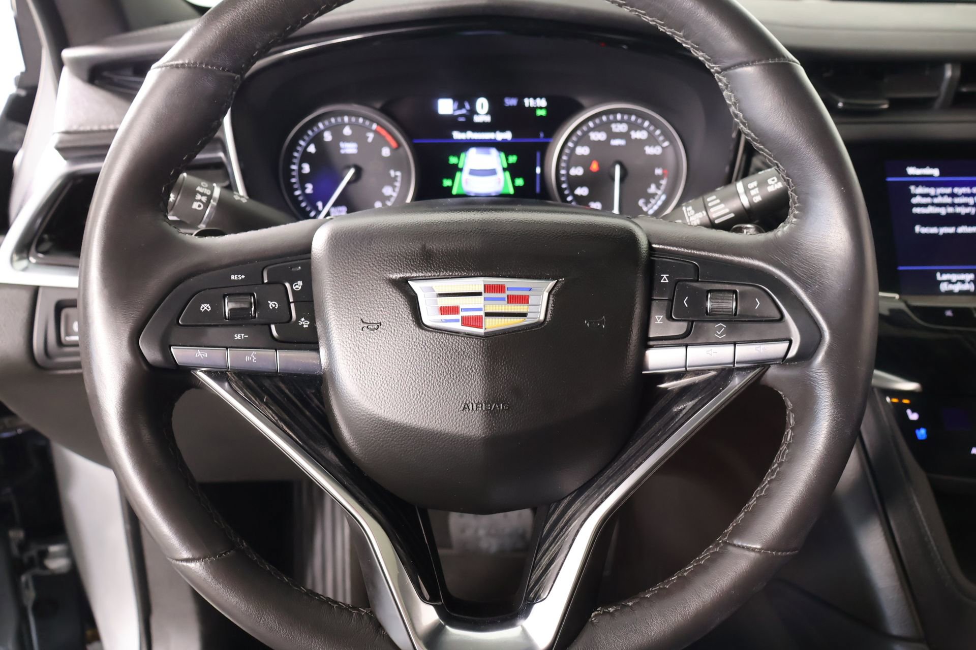 Used 2025 Cadillac XT6 Premium Luxury w/ Technology Package FWD image 3