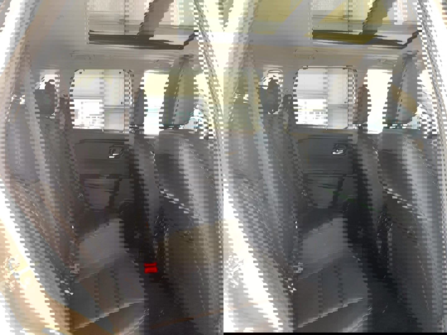 Used 2023 Nissan Rogue SL w/ SL Premium Package image 26