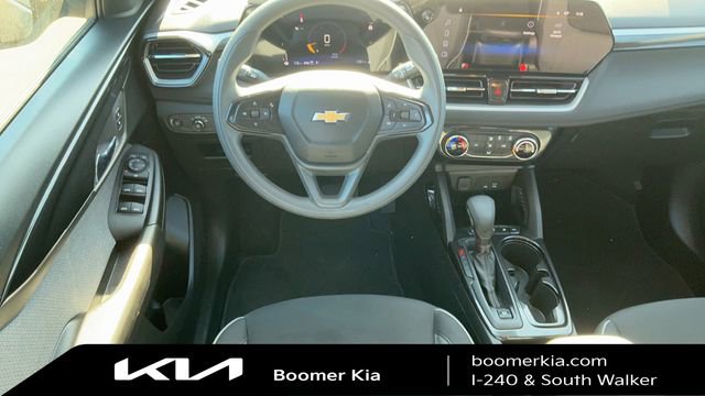 Used 2025 Chevrolet TrailBlazer LT image 14