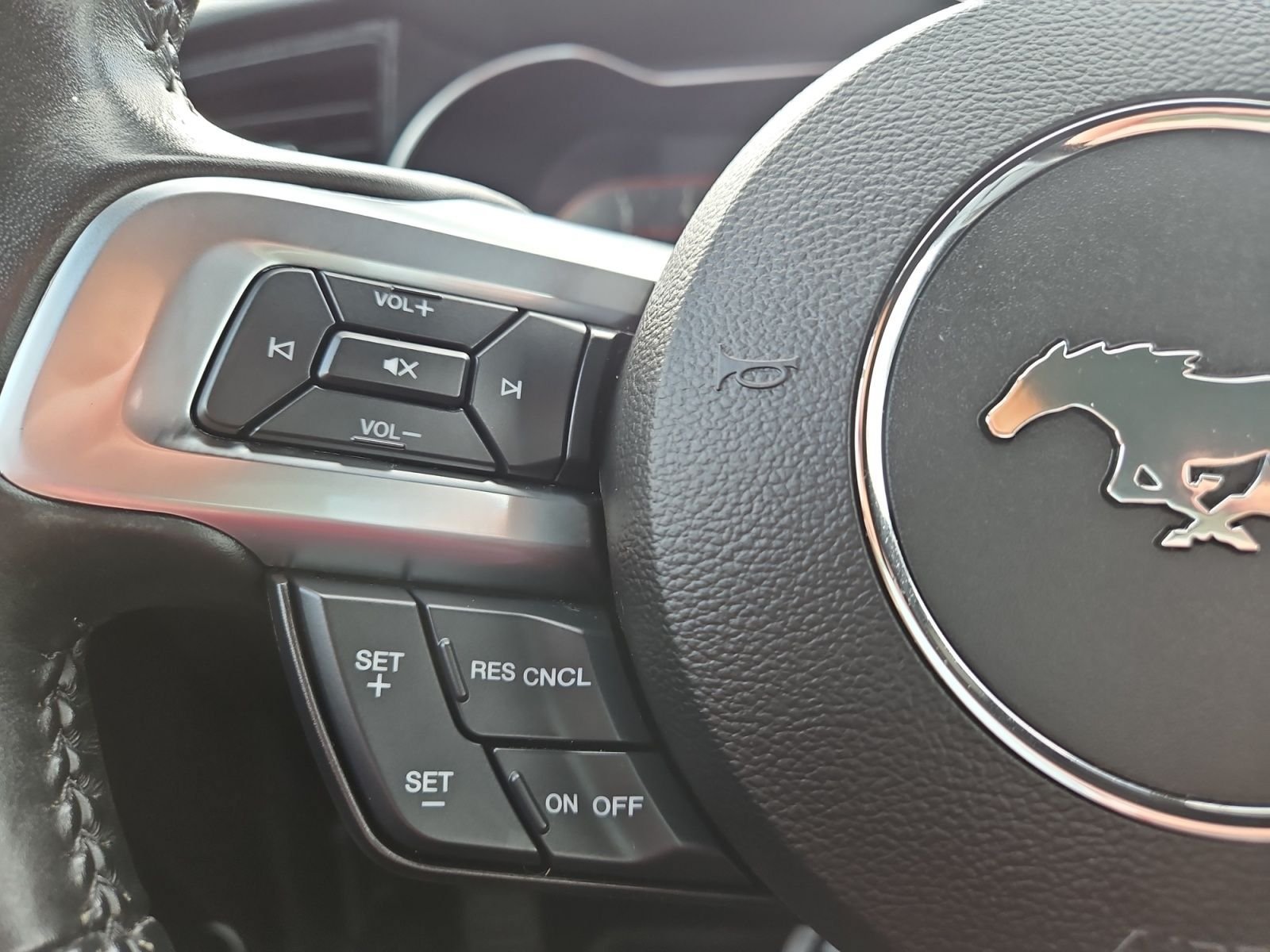 Used 2019 Ford Mustang GT Premium w/ Equipment Group 401A RWD image 24