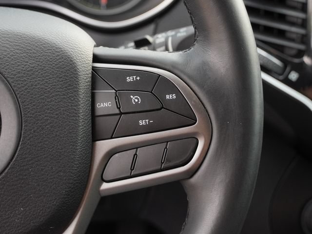 Used 2019 Jeep Cherokee Limited FWD image 28