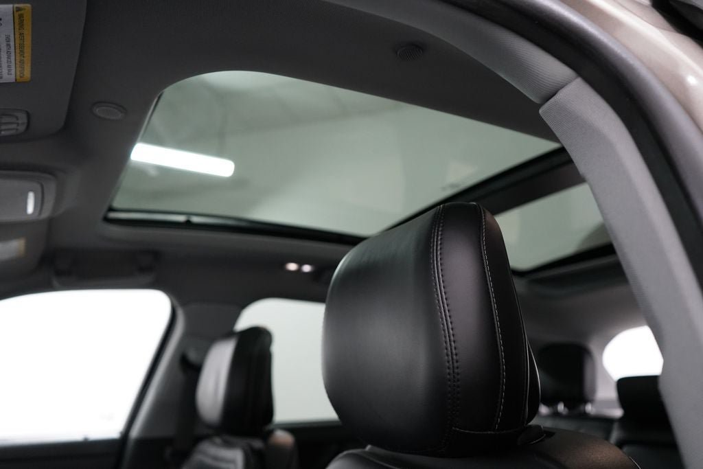 Used 2020 Lincoln Corsair FWD w/ Premium Package image 17