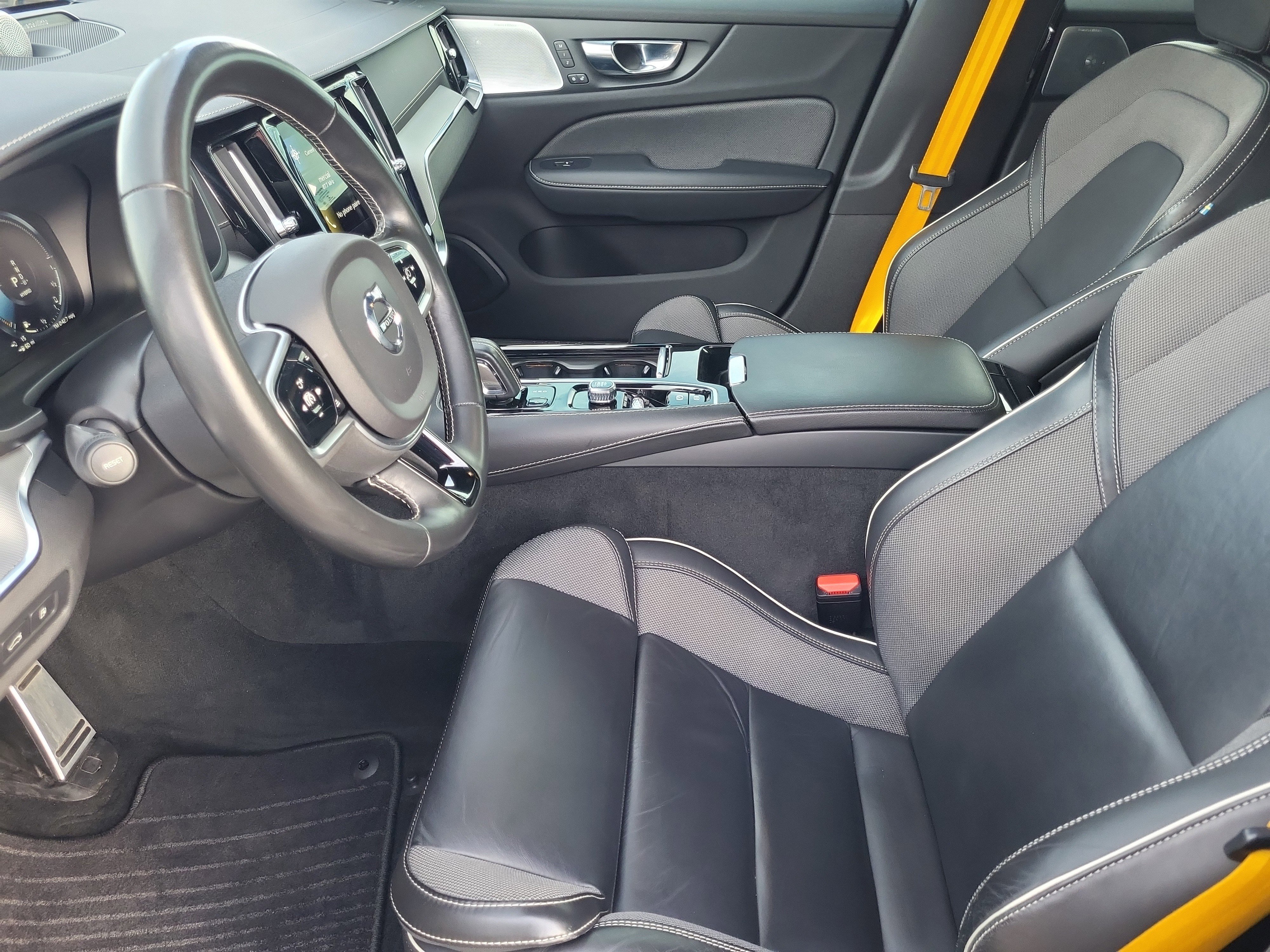 Certified 2021 Volvo V60 T8 Polestar image 10