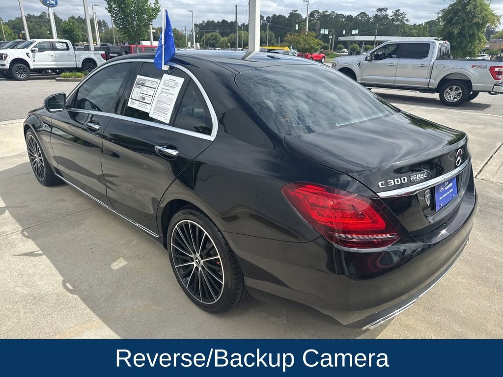 Used 2021 Mercedes-Benz C 300 Sedan image 4