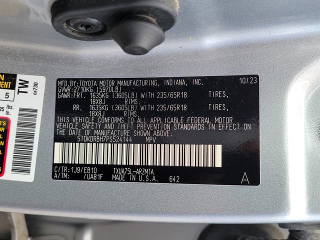 Used 2023 Toyota Highlander XLE AWD/4WD image 19