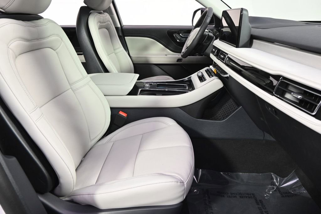 New 2026 Lincoln Aviator Reserve image 16