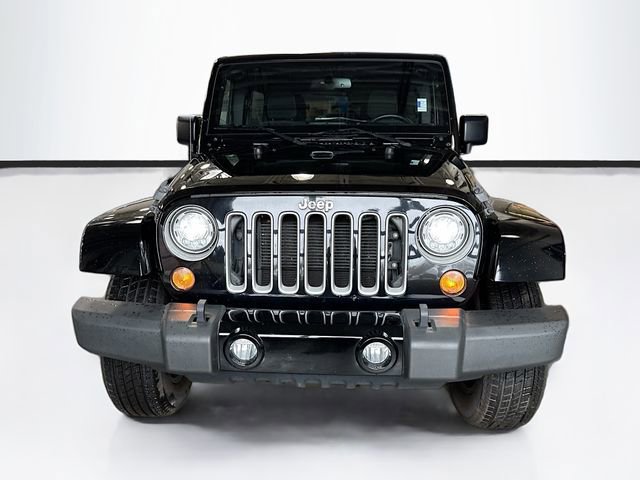 Used 2018 Jeep Wrangler Unlimited Sahara AWD/4WD image 4