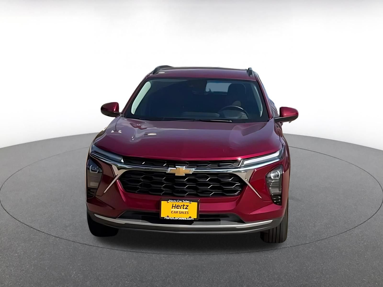 Used 2025 Chevrolet Trax LT w/ LT Convenience Package FWD image 4