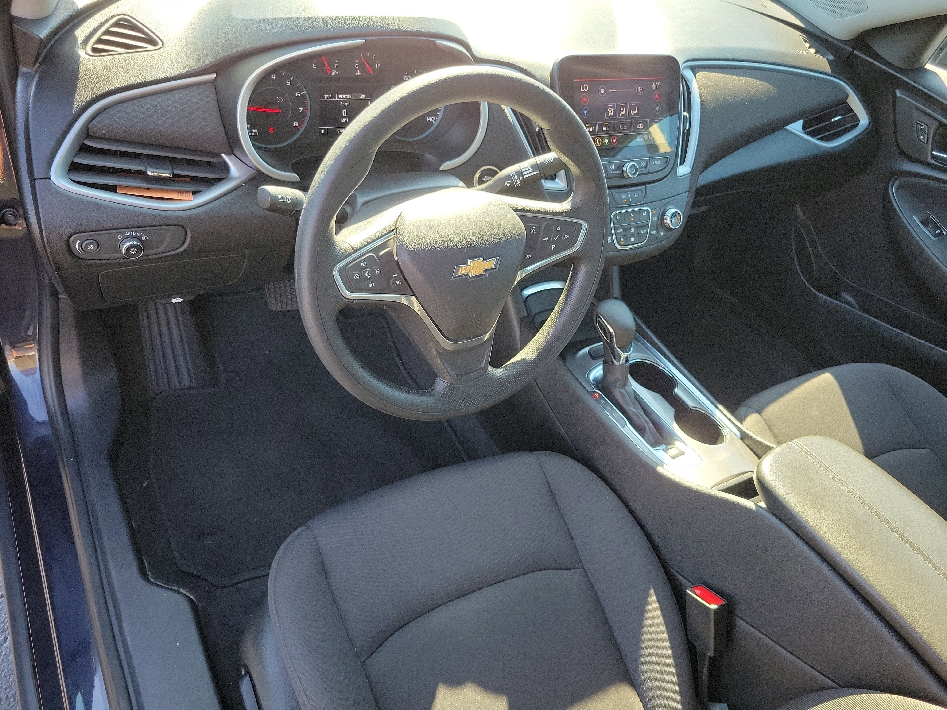 Used 2023 Chevrolet Malibu LT FWD image 20