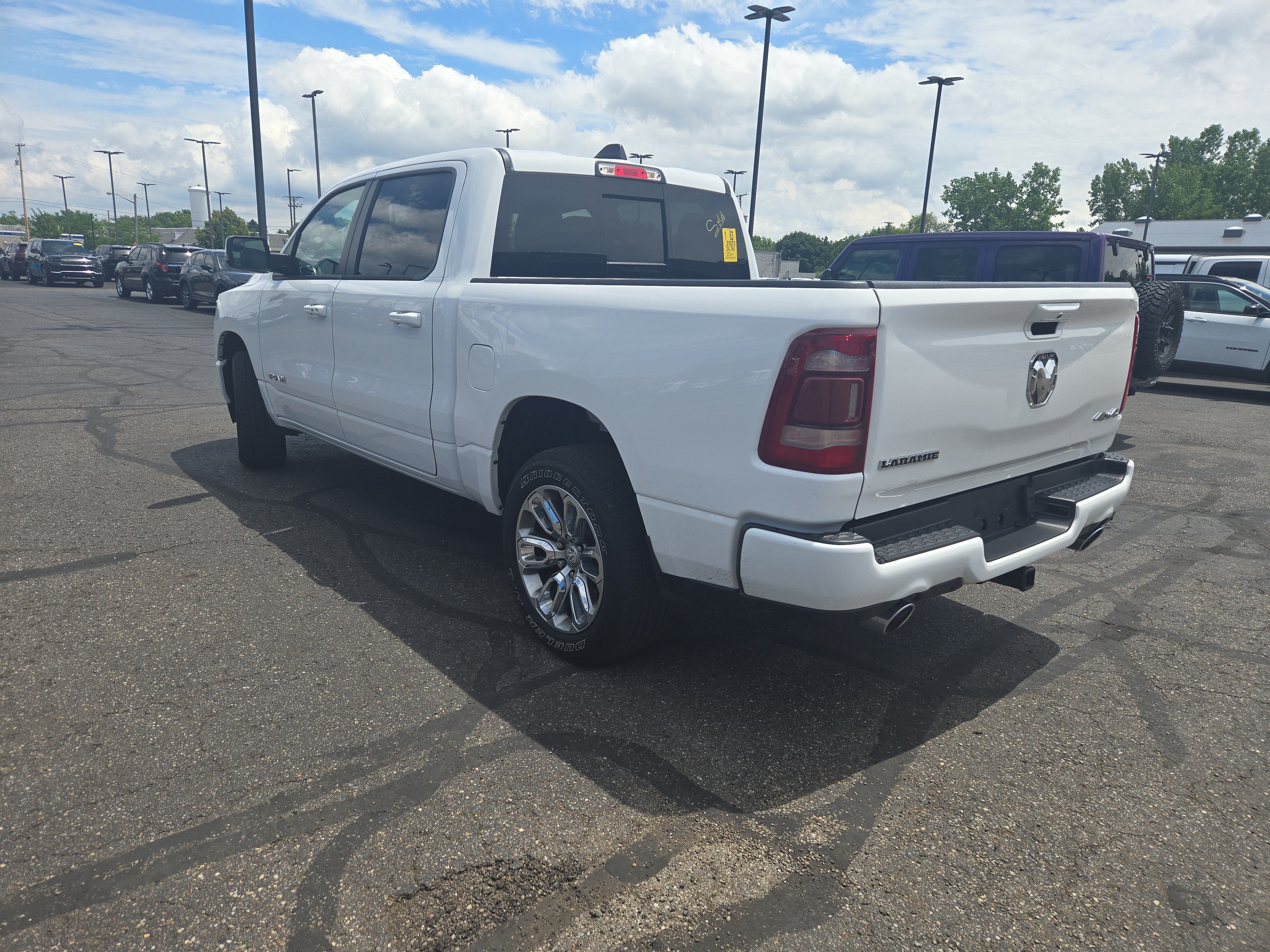 Used 2023 RAM 1500 Laramie AWD/4WD image 5