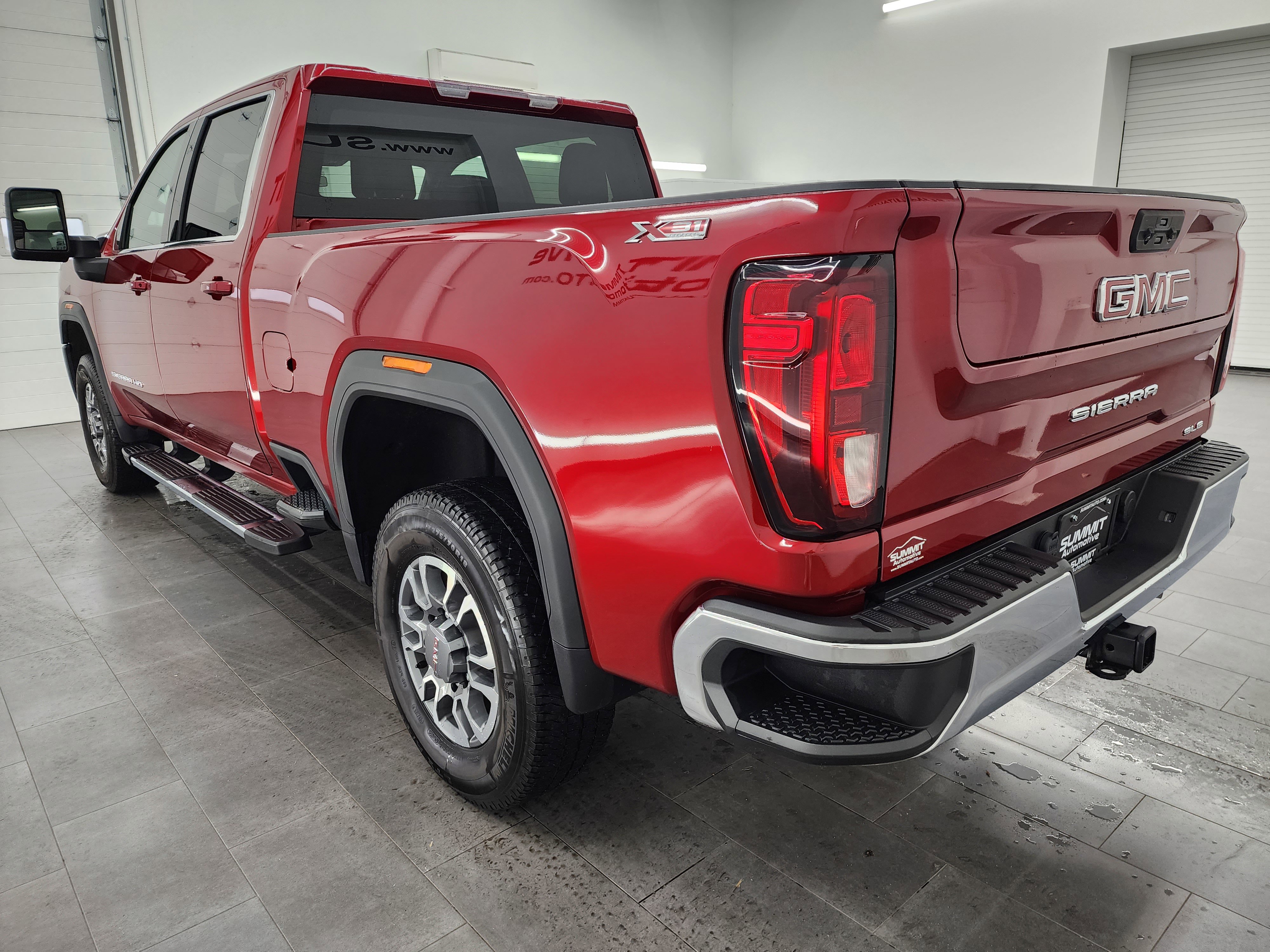 Used 2024 GMC Sierra 2500 SLE w/ SLE Value Package; image 6