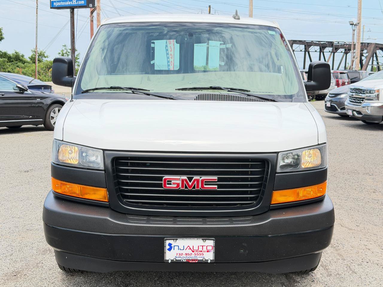 Used 2019 GMC Savana 3500 RWD image 69