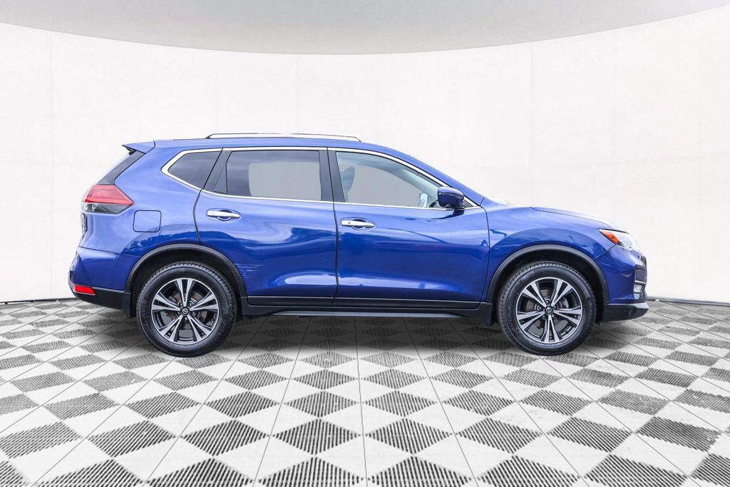 Used 2020 Nissan Rogue SV w/ Sun & Sound Touring Package AWD/4WD image 13