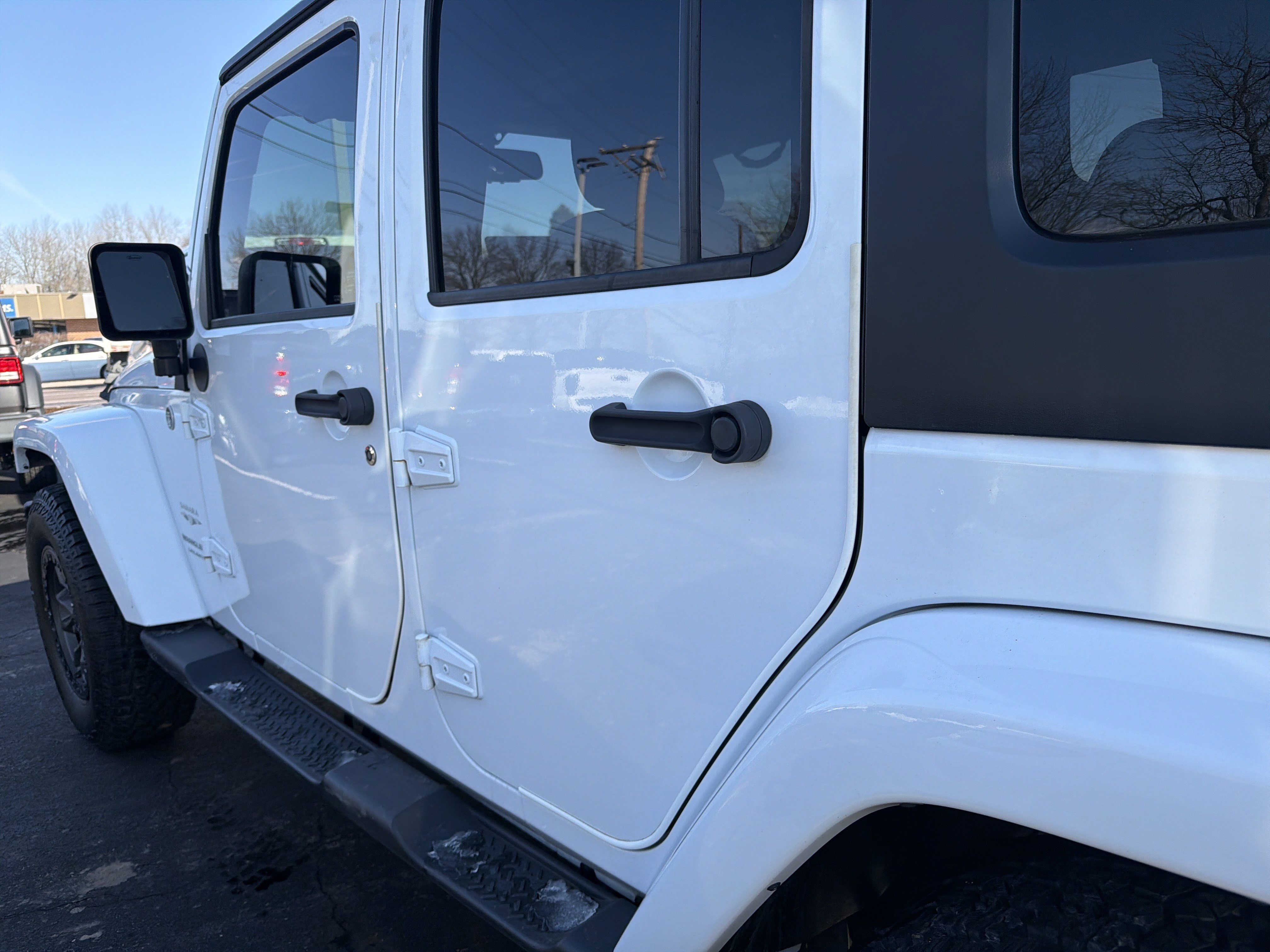 Certified 2018 Jeep Wrangler Unlimited Sahara w/ Connectivity Group image 10