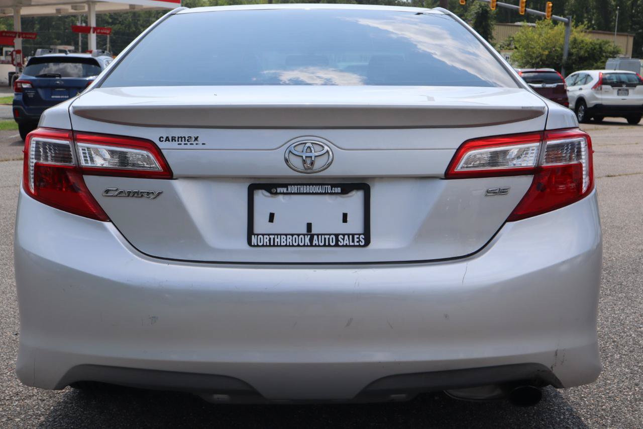 Used 2012 Toyota Camry SE FWD image 5