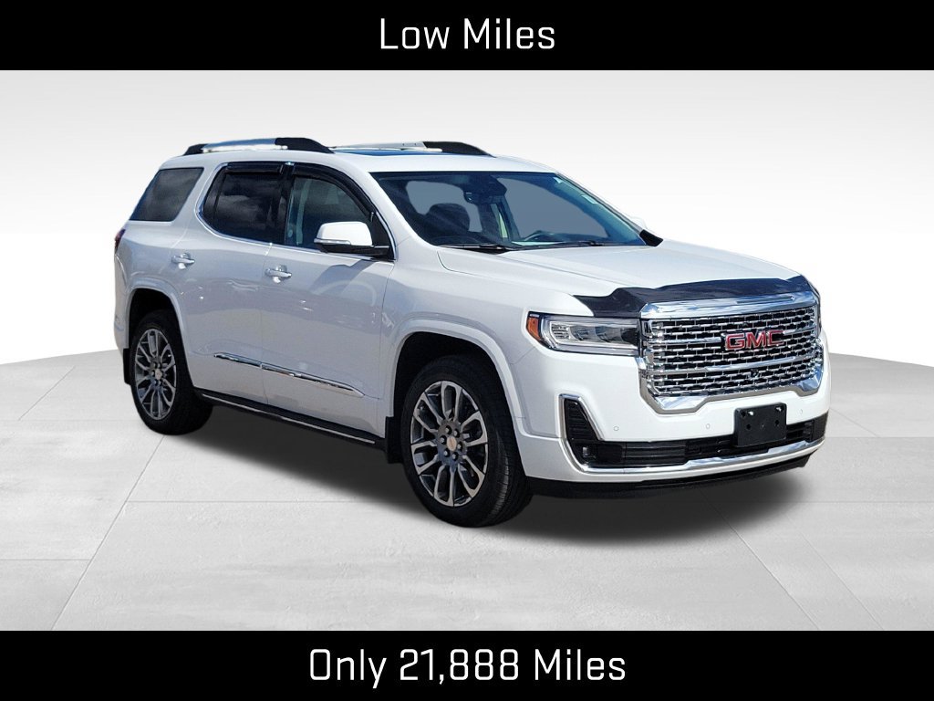 Used 2023 GMC Acadia Denali w/ Denali Ultimate Package AWD/4WD image 2