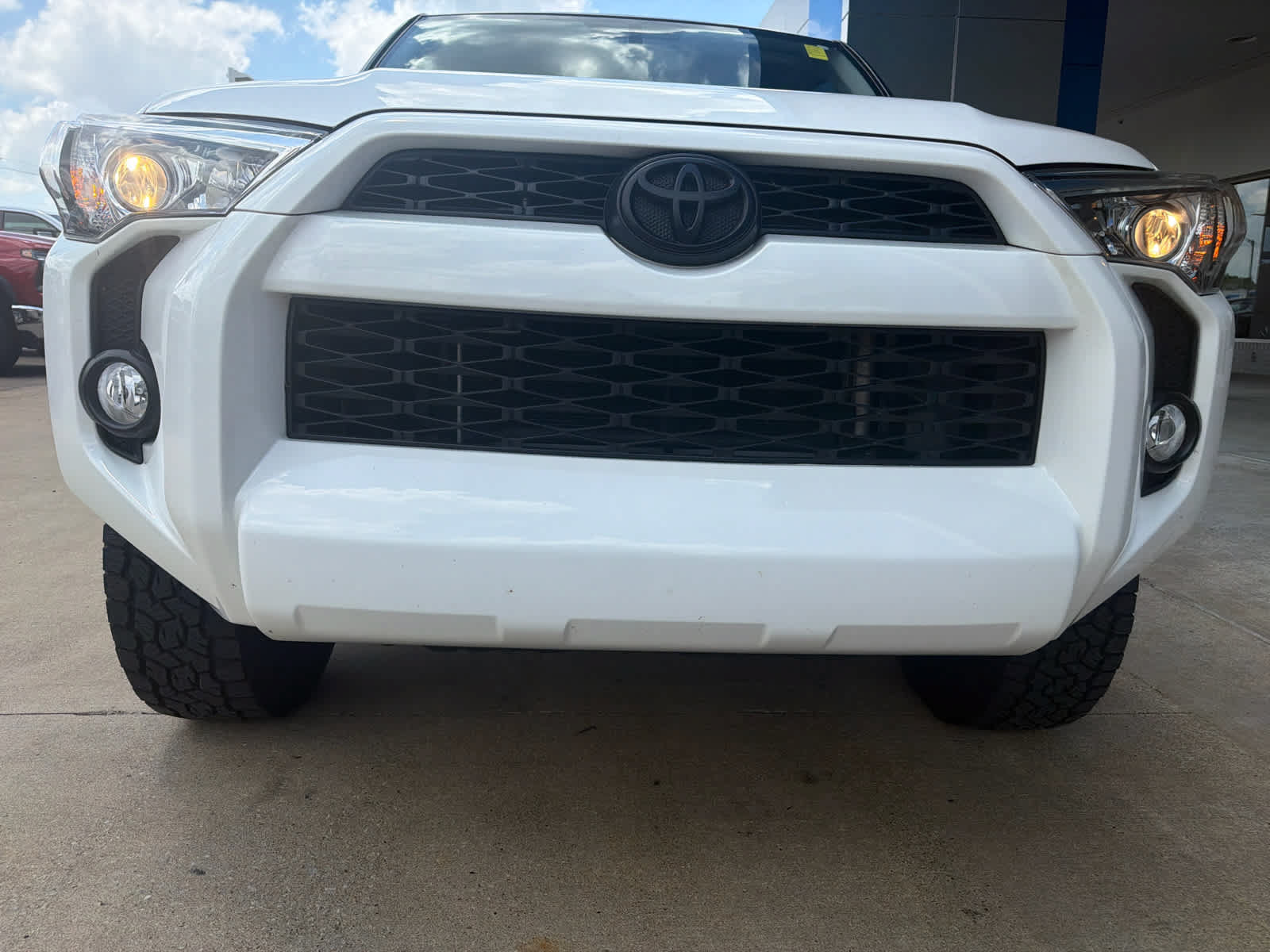 Used 2019 Toyota 4Runner SR5 AWD/4WD image 10