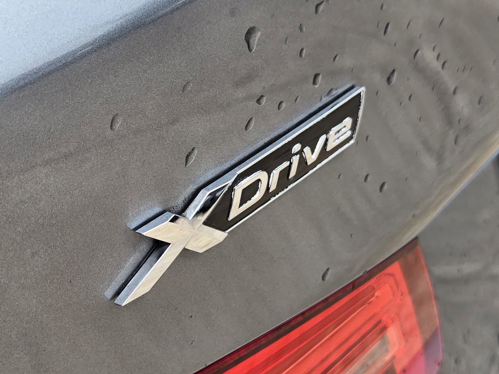 Used 2019 BMW 530i xDrive AWD/4WD image 15
