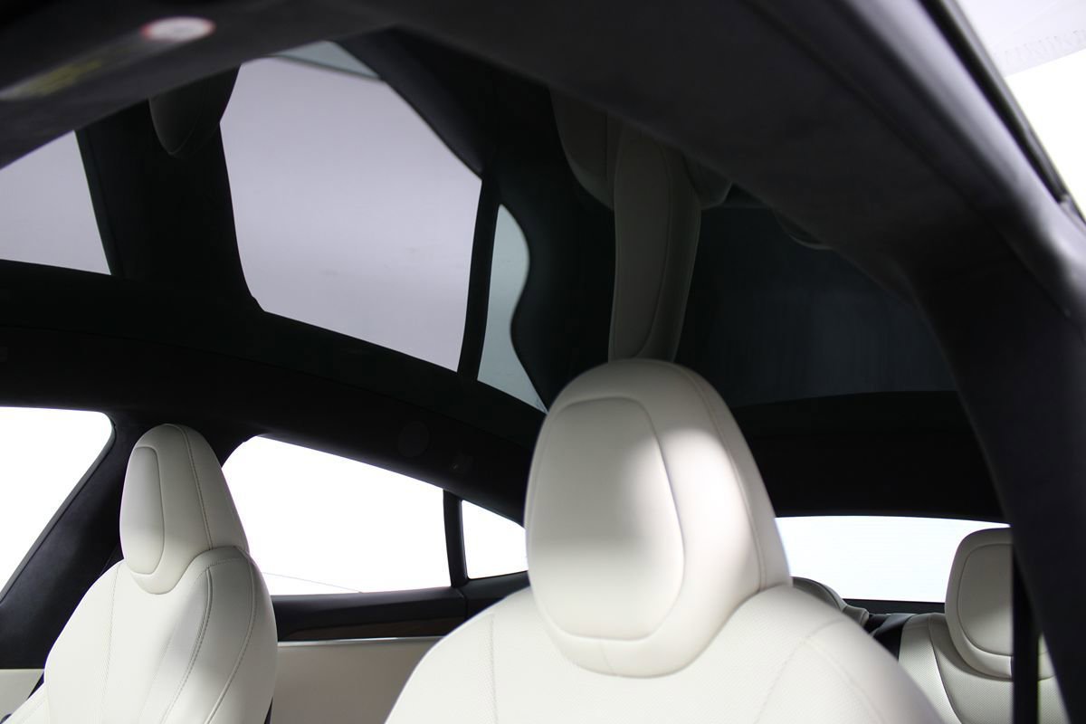 Used 2022 Tesla Model S AWD/4WD image 9