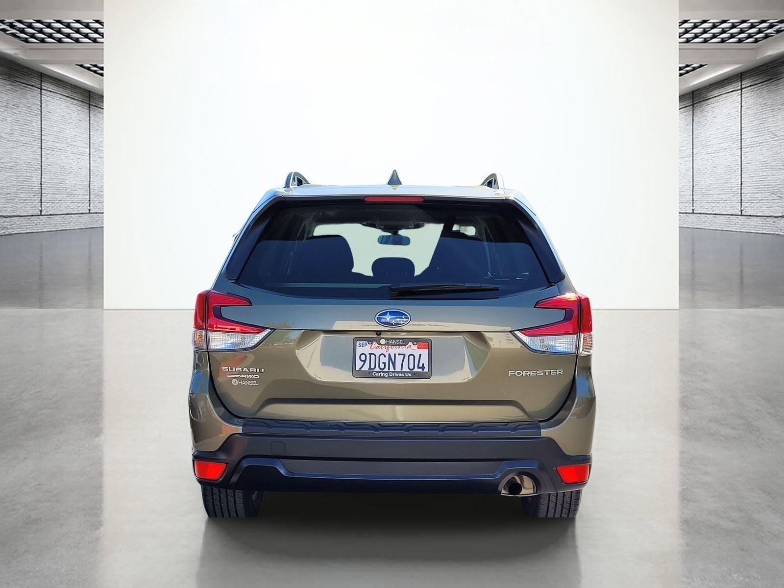 Certified 2022 Subaru Forester Premium AWD/4WD image 8