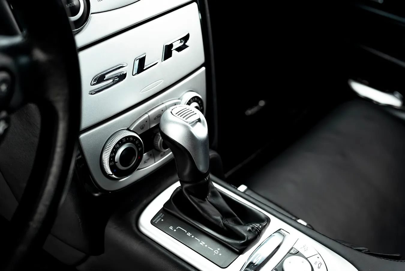 Used 2006 Mercedes-Benz SLR image 19