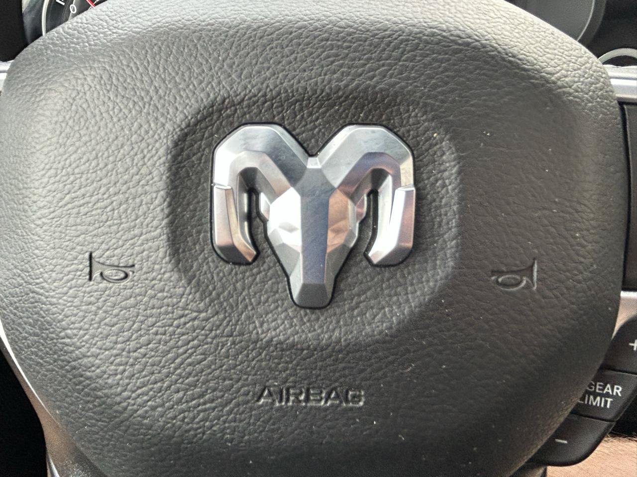 Used 2022 RAM 1500 Big Horn AWD/4WD image 19