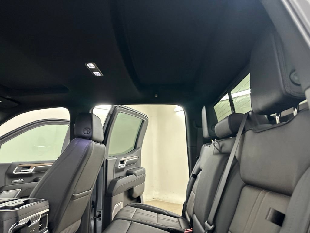 New 2026 Chevrolet Silverado 1500 High Country AWD/4WD image 32