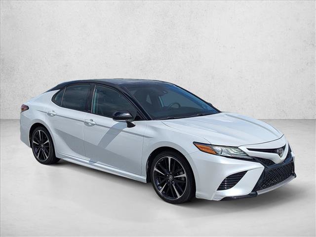 Used 2019 Toyota Camry XSE FWD image 3